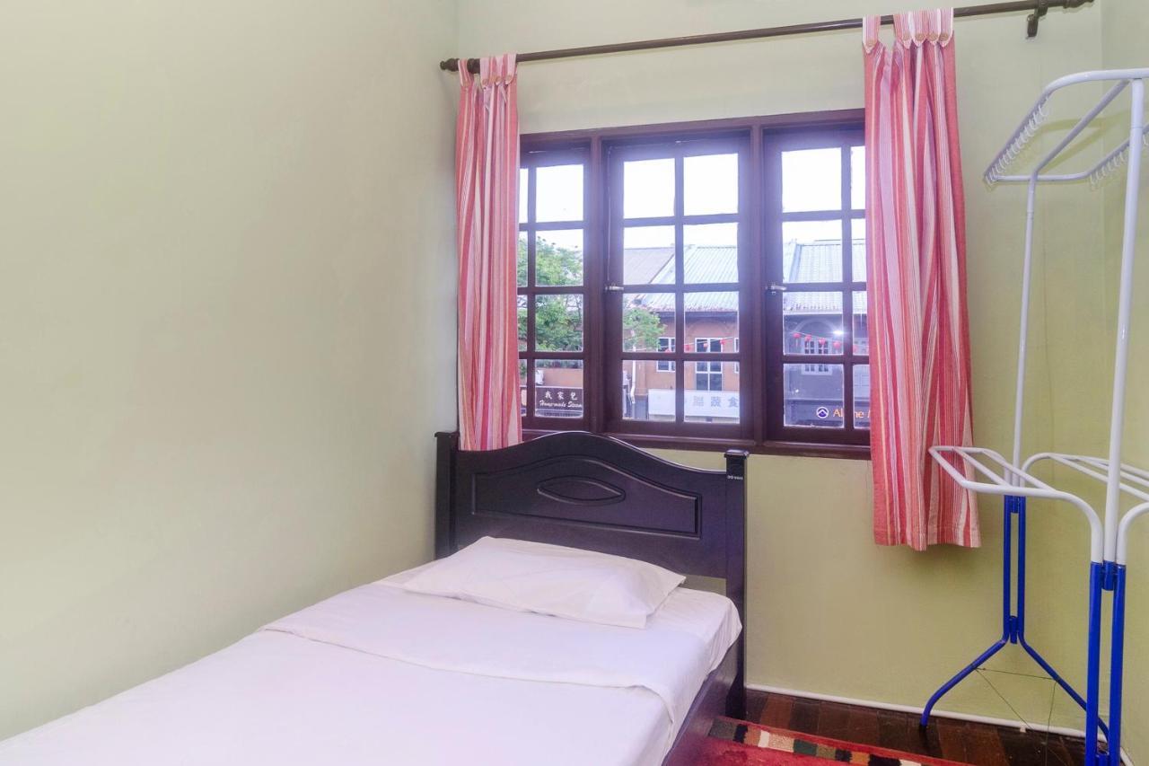 Spot On 89904 Marco Polo'S Hotel Кучинг Екстериор снимка